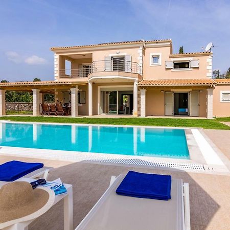 Villa Johnnie Pouládes المظهر الخارجي الصورة