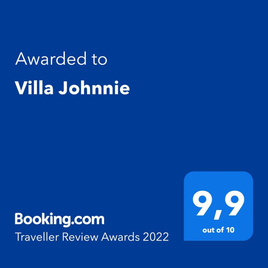 Villa Johnnie Pouládes الغرفة الصورة