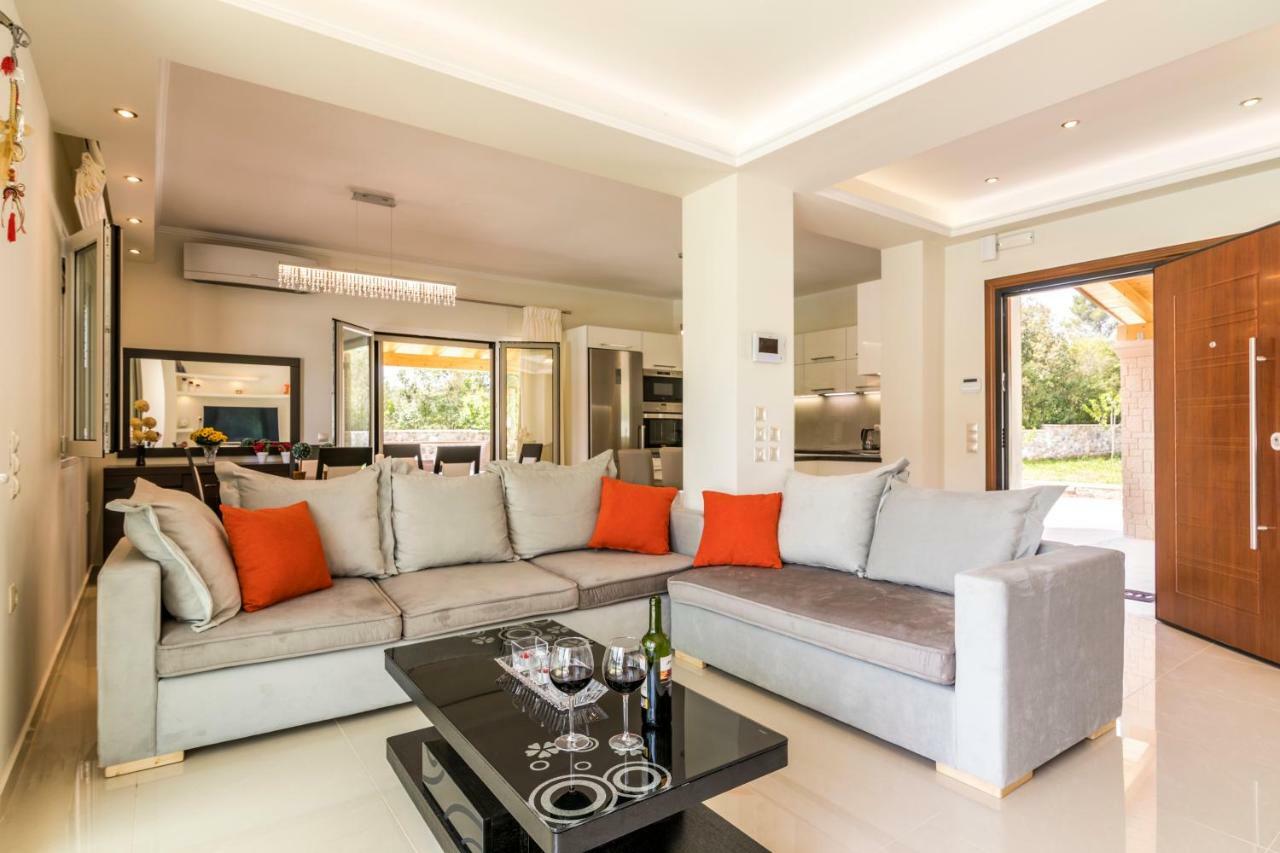 Villa Johnnie Pouládes المظهر الخارجي الصورة